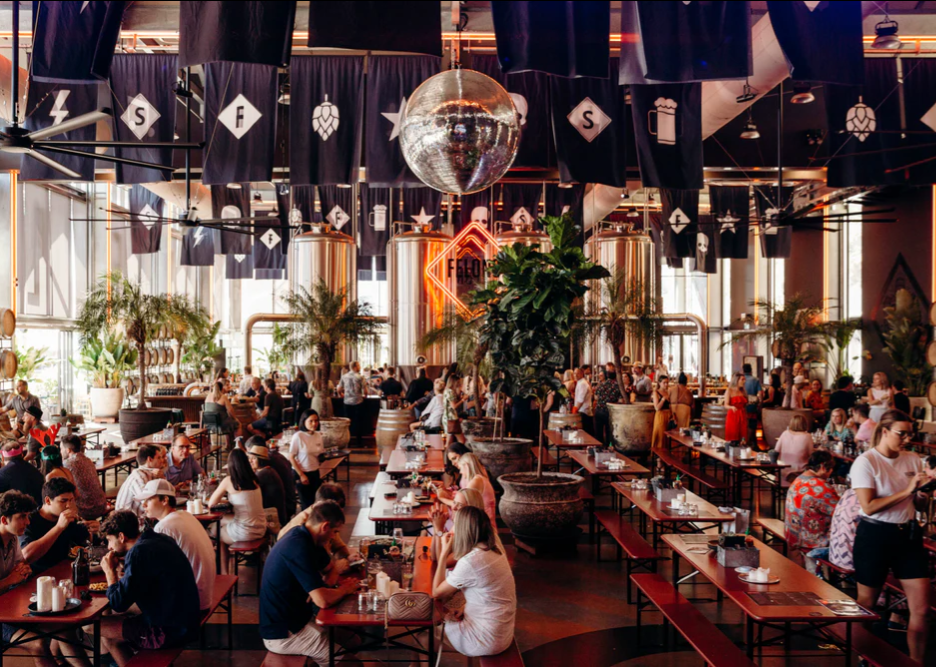 LATIN CHRISTMAS feat. Colombiataca Tropical Band